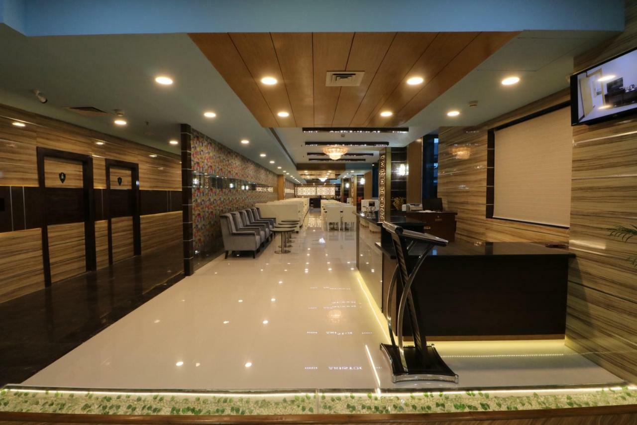 Aristocrat Hotel Kolkata Luaran gambar