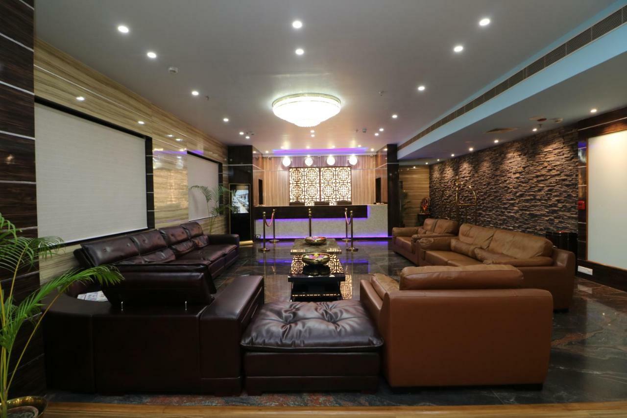 Aristocrat Hotel Kolkata Luaran gambar