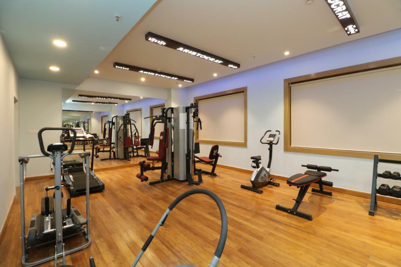 Aristocrat Hotel Kolkata Luaran gambar